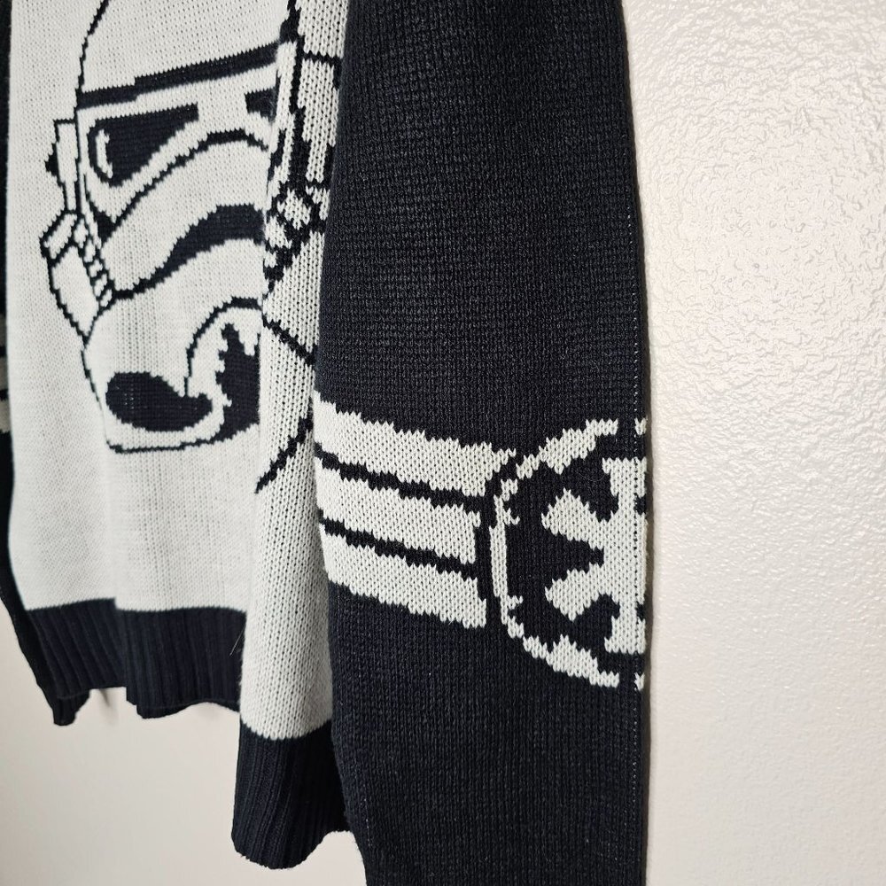 ⭐️Star Wars Welovefine Size Large Darth Vader Crew Neck Pull Over Knit Sweater - Picture 2 of 4
